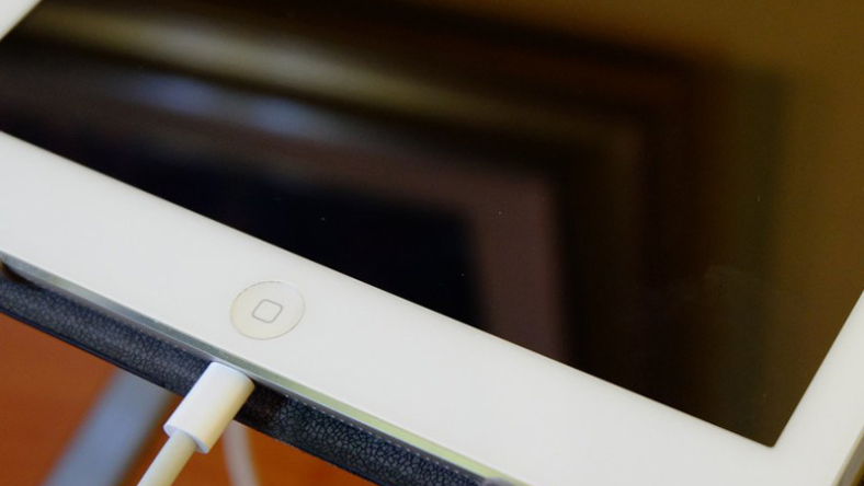 iPad sạc không vào pin? 10+ cách khắc phục nhanh chóng