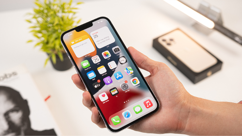 Bảng giá thay màn hình iPhone 13 Pro Max, Pro chính hãng, giá tốt