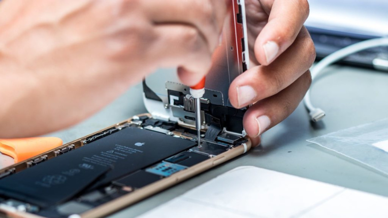 Bảng giá thay màn hình iPhone 7 Plus chính hãng Mới Nhất