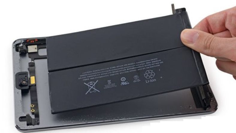 Thay pin iPad 4 giá rẻ, lấy ngay trong vòng 2 giờ với Hcare