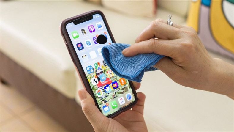 Tại sao màn hình iPhone bị chảy mực và khắc phục như thế nào?