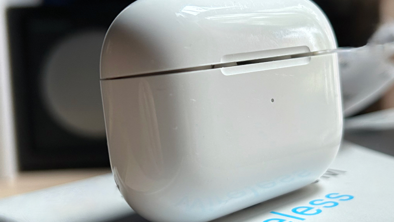 Cách tìm hộp đựng AirPods bị mất của bạn bằng tính năng Find My của Apple