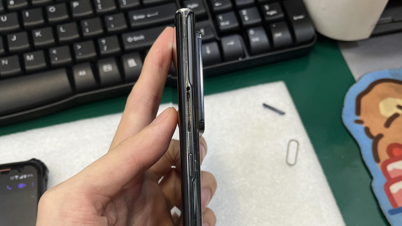 Samsung Note 20 Ultra bị rớt nút âm lượng: Nguyên nhân và cách khắc phục