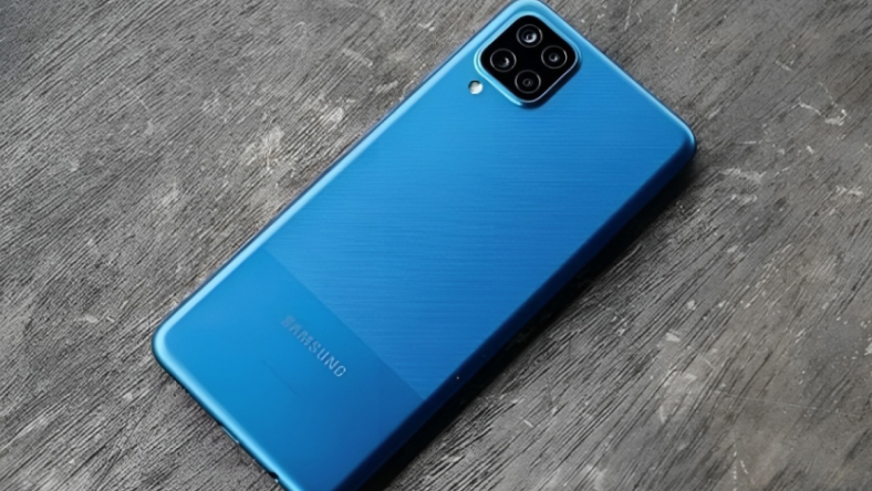 Samsung A12 Bị Sọc Màn Hình: Nguyên Nhân và Cách Khắc Phục