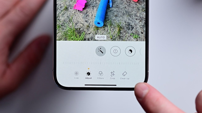 Cách sử dụng Clean Up trong iOS 18 Photos để loại bỏ sự mất tập trung