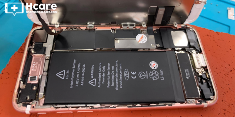 Thay pin iPhone 7 Plus Chính Hãng - Giá Rẻ tại Hải Phòng