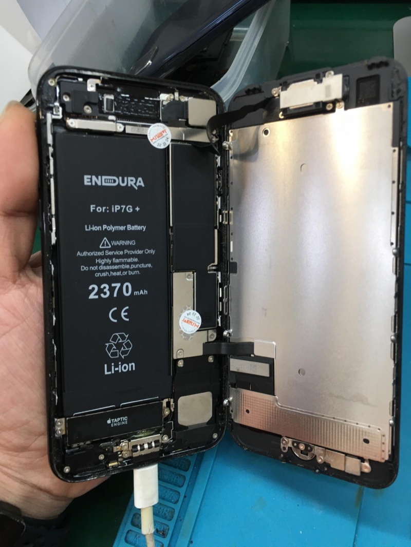 thay pin endura iphone 7 tại Hcare