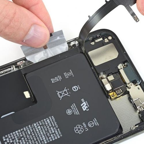 Thay pin iPhone 11 - Lấy ngay – Minh Đức Store - Hệ Thống Bán Lẻ Điện Thoại  Uy Tín Rẻ Vô Địch