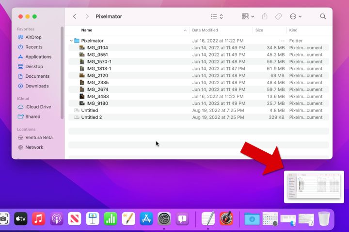 7-A-floating-thumbnail-of-a-screenshot-appears-at-the-bottom-right-of-a-Mac-screen