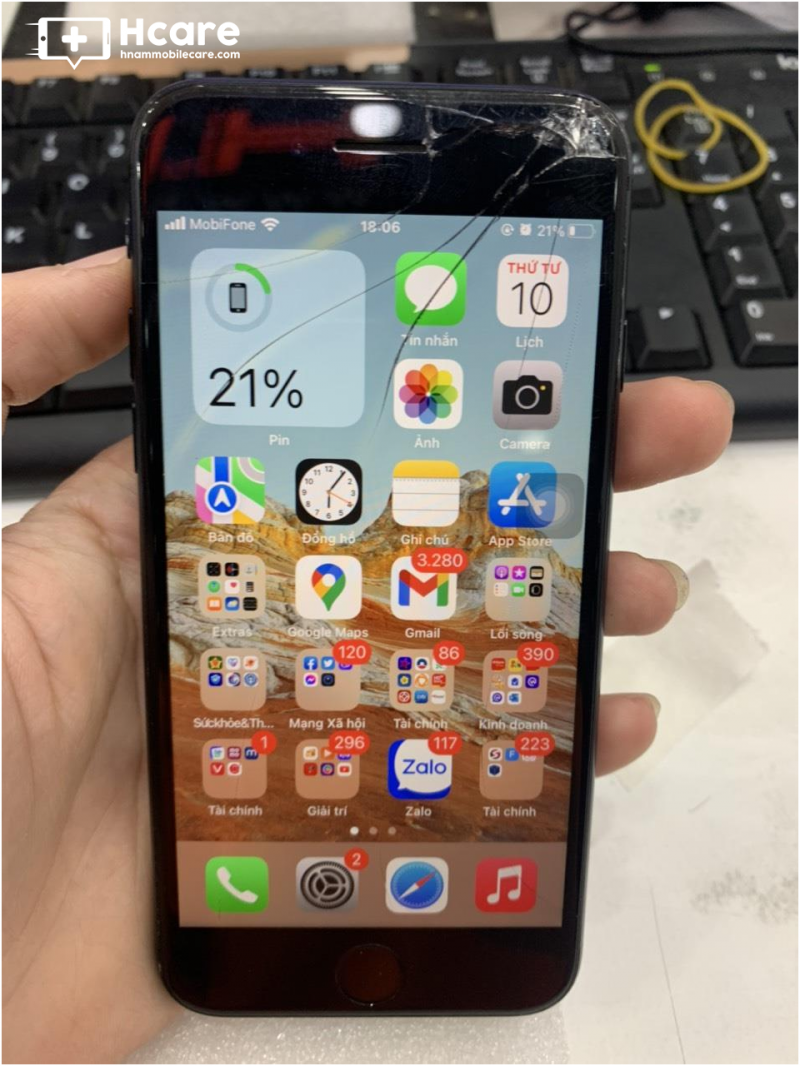 Màn hình iPhone SE 2020 nứt bể mặt kính