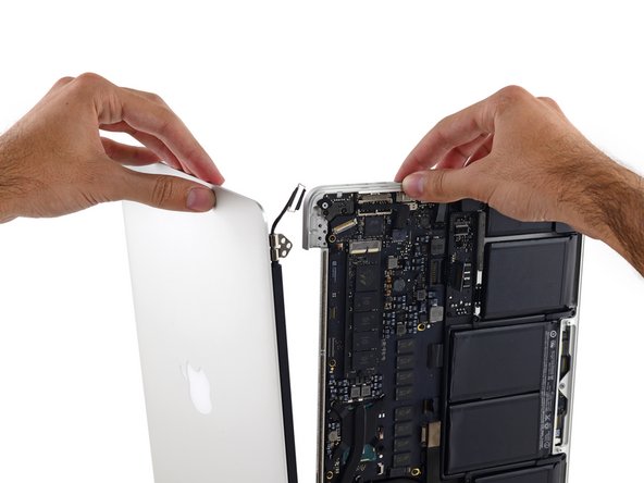 Thay màn hình MacBook Pro 13-inch 2015