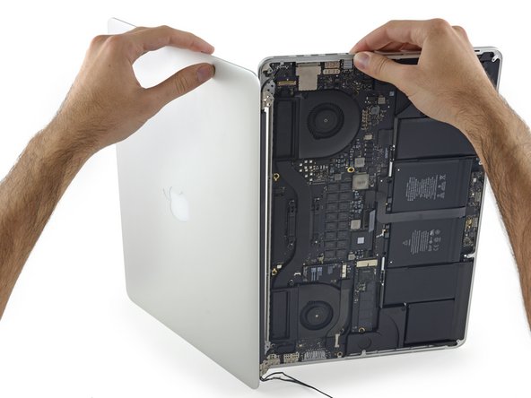 Thay màn hình MacBook Pro 15-inch 2015