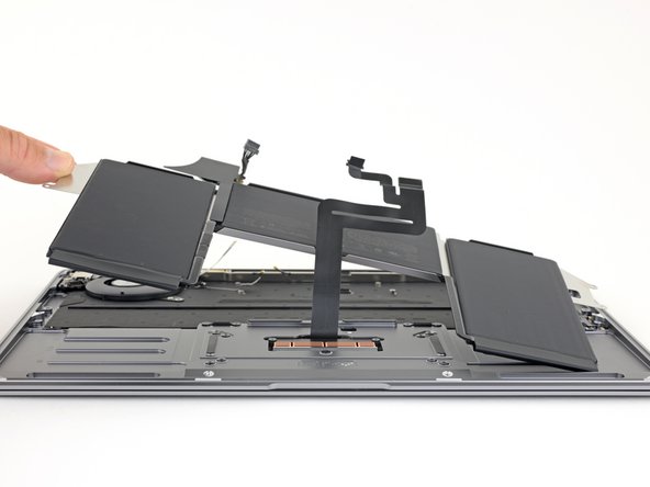 Thay pin MacBook Air 13-inch 2020 A2179 EMC 3302