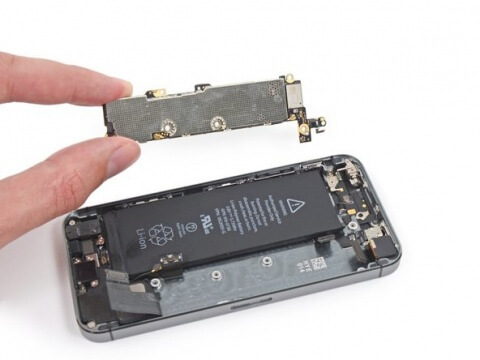 Sửa iPhone SE lỗi không nguồn