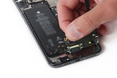 Thay mic thoại iPhone 11 Pro Max