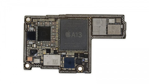 Sửa main lỗi không nguồn iPhone 11 Pro Max