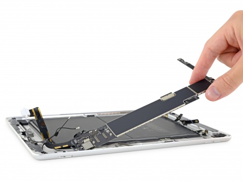 Sửa main iPad 7 bị lỗi cảm ứng