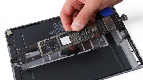 Sửa main iPad Pro 10.5 bị lỗi không nhận sạc