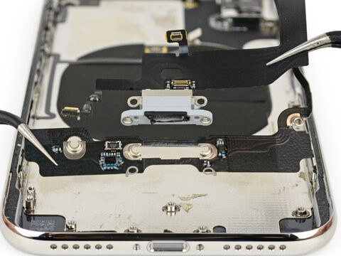 Sửa lỗi Tai Nghe Nhỏ/Rè iPhone X