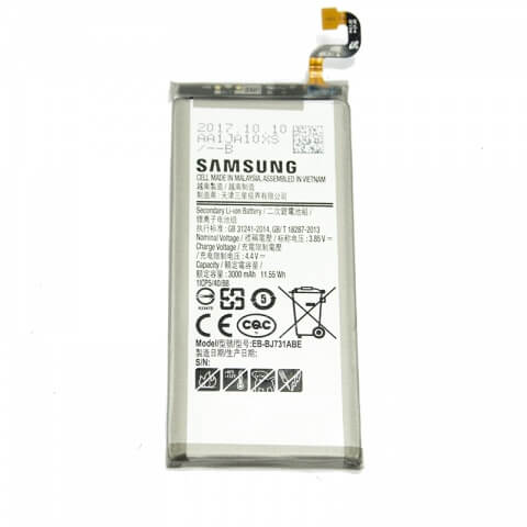 Thay pin Samsung Galaxy J7+