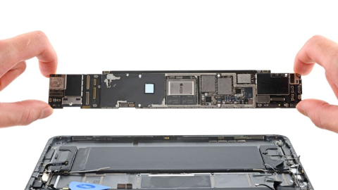 Sửa main iPad Pro 11 (2018) bị lỗi hư ổ cứng